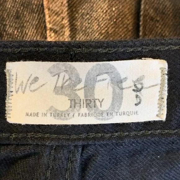 We‎ the Free Women's Maggie Metallic Rose Coated Distressed Hem Jeans SIze 30 - Picture 6 of 13